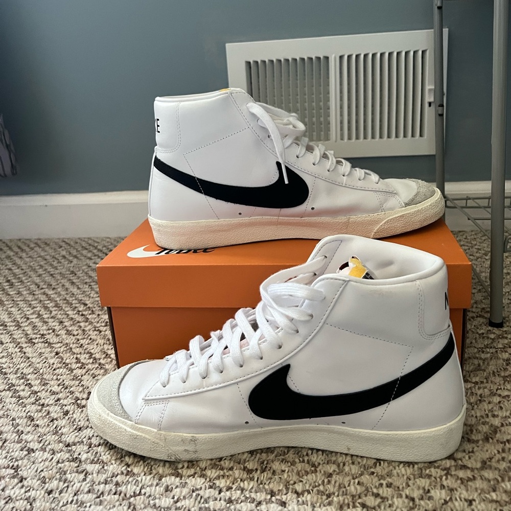 Blazer Mid White and Black Men’s size 12